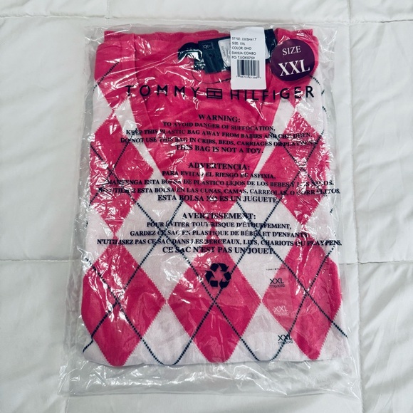 Tommy Hilfiger V-Neck Pink Argyle Ivy Sweater - Picture 3 of 5